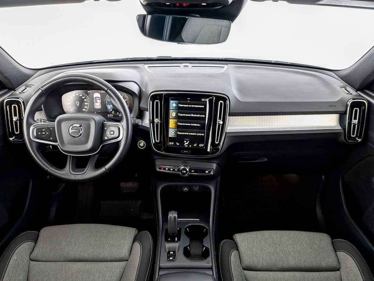 Купить Volvo XC40 с пробегом. Фото: #13