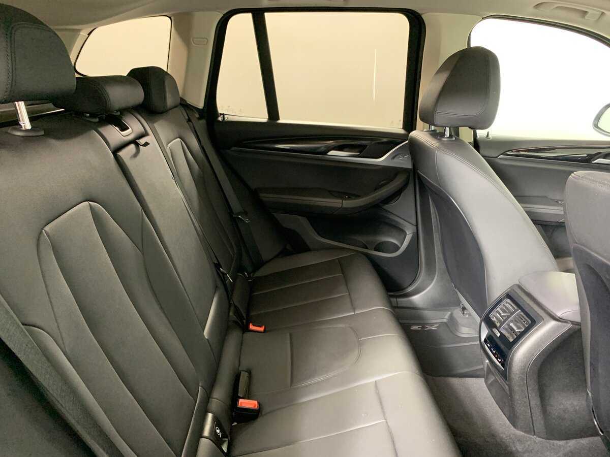 Купить BMW X3 с пробегом. Фото: #17