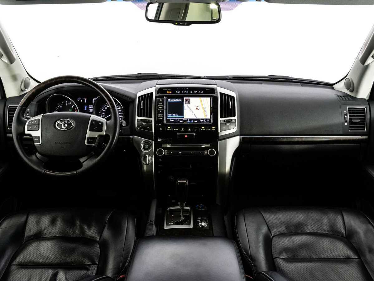 Купить Toyota Land Cruiser с пробегом. Фото: #7