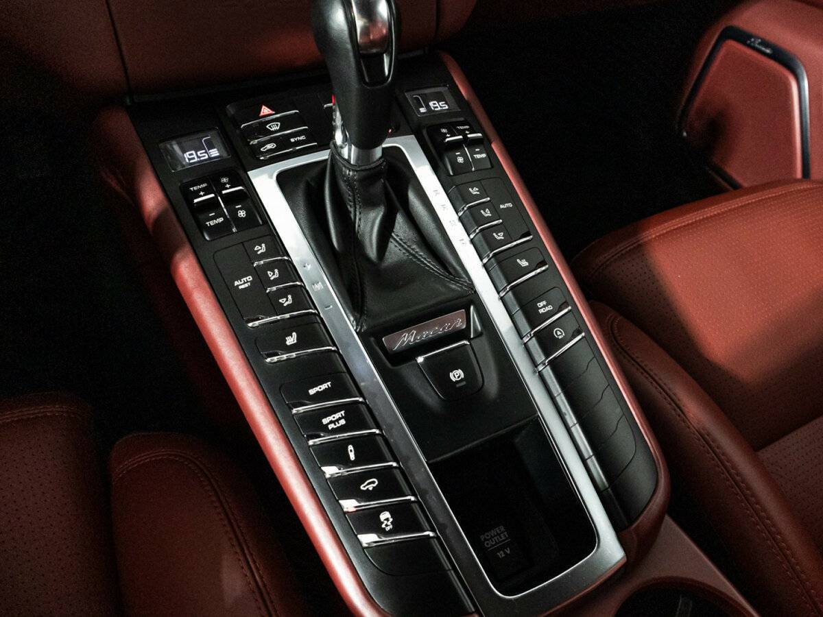 Купить Porsche Macan с пробегом. Фото: #20