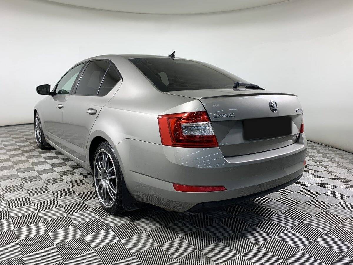 Купить Skoda Octavia с пробегом. Фото: #6