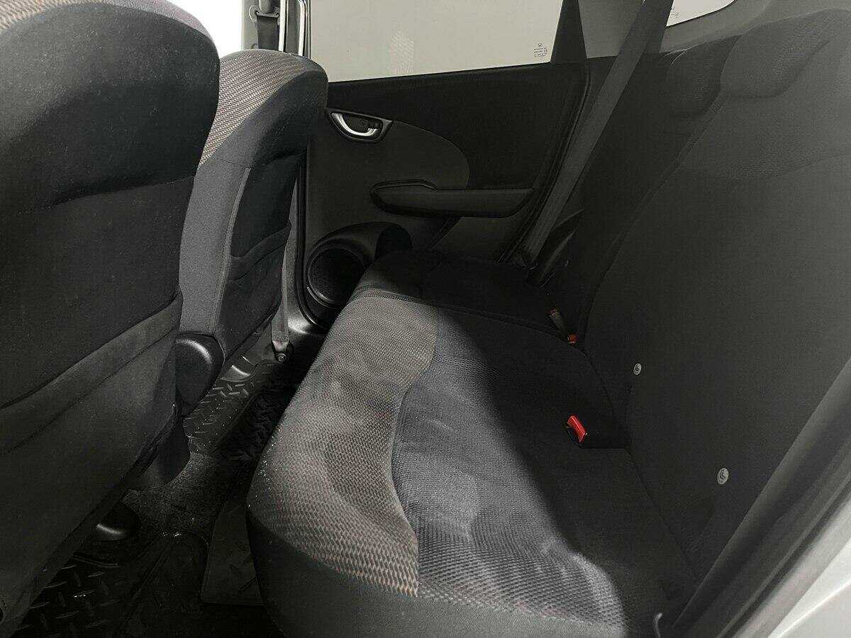Купить Honda Jazz с пробегом. Фото: #9