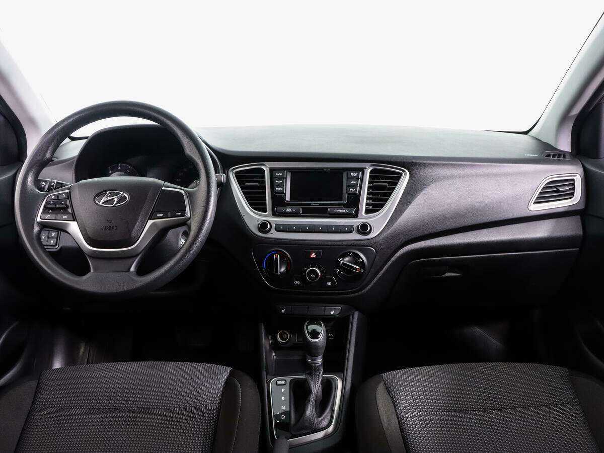 Купить Hyundai Solaris с пробегом. Фото: #9