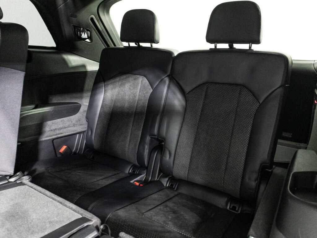 Купить Audi Q7 с пробегом. Фото: #17