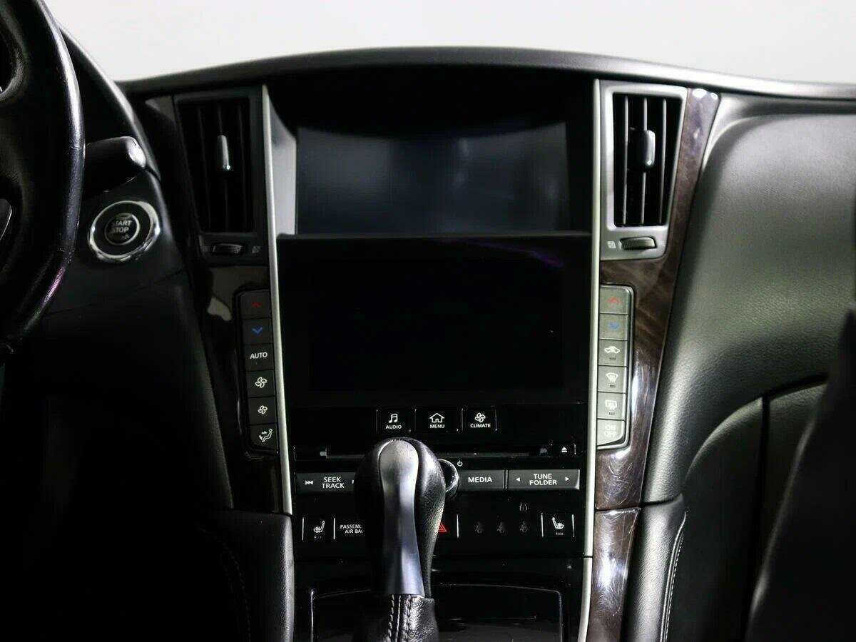 Купить Infiniti Q50 с пробегом. Фото: #12