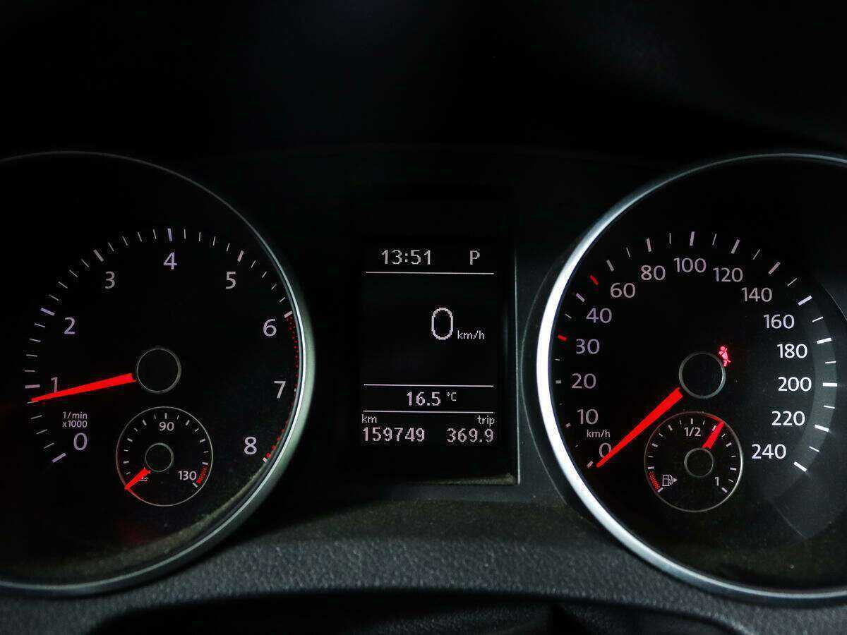 Купить Volkswagen Golf с пробегом. Фото: #8