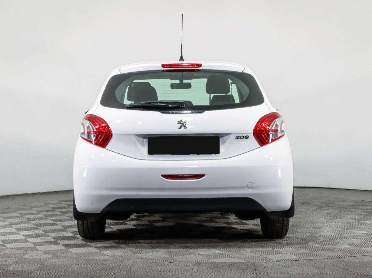 Купить Peugeot 208 с пробегом. Фото: #5