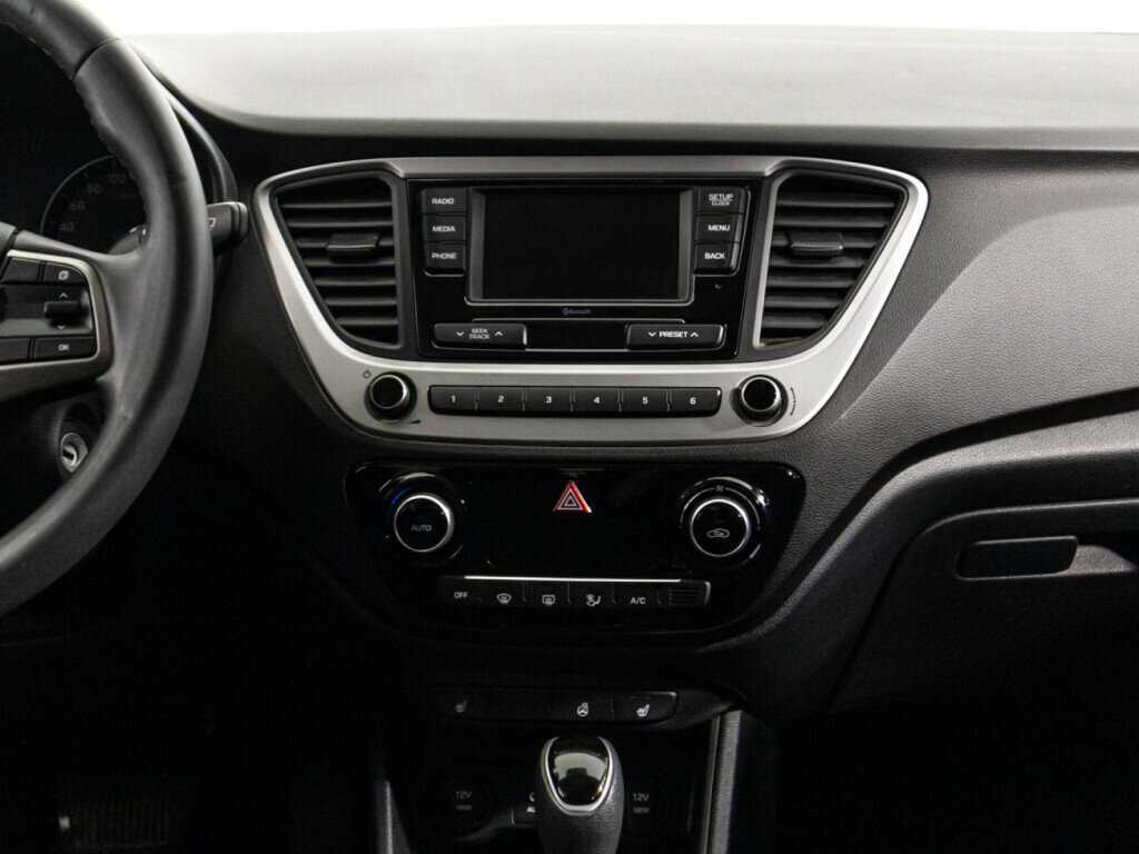 Купить Hyundai Solaris с пробегом. Фото: #13
