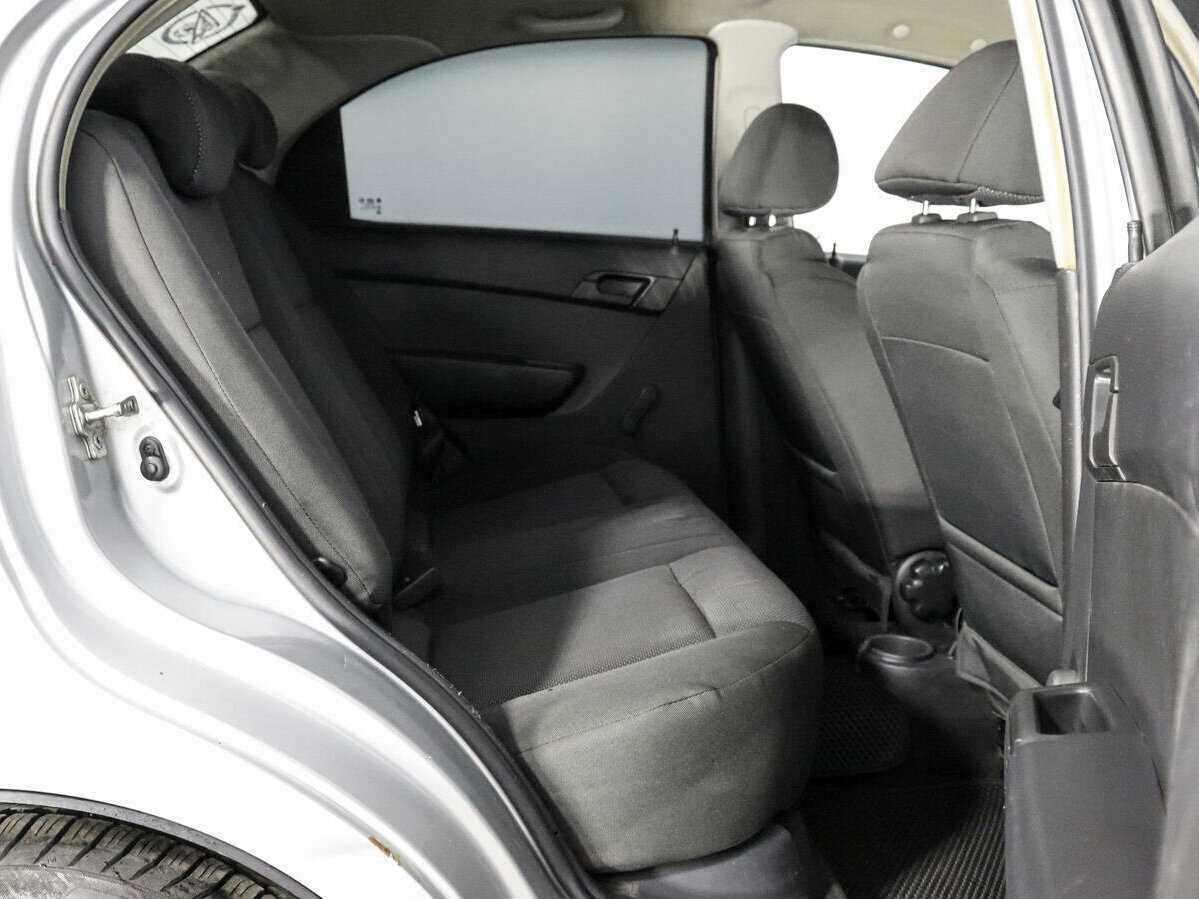 Купить Chevrolet Aveo с пробегом. Фото: #10
