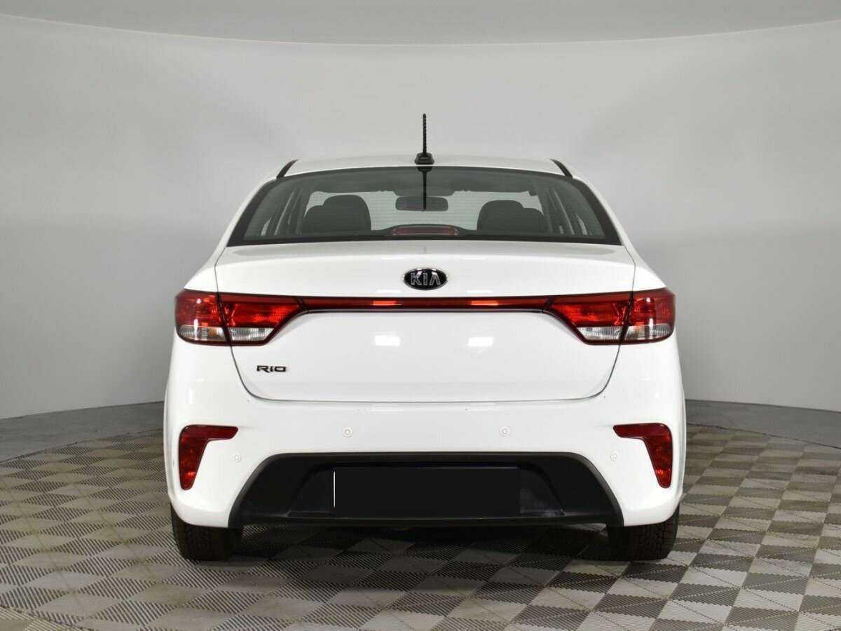 Купить Kia Rio с пробегом. Фото: #3