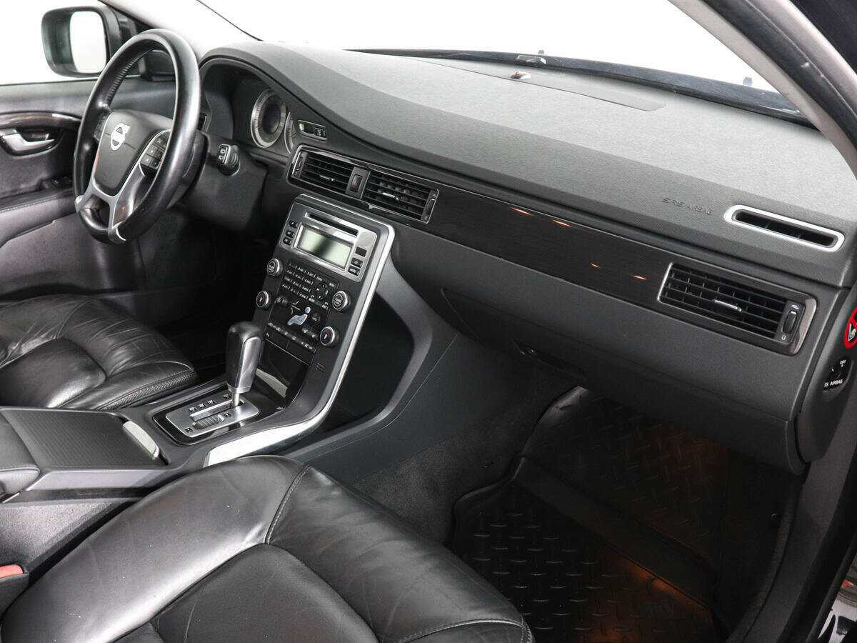 Купить Volvo XC70 с пробегом. Фото: #9