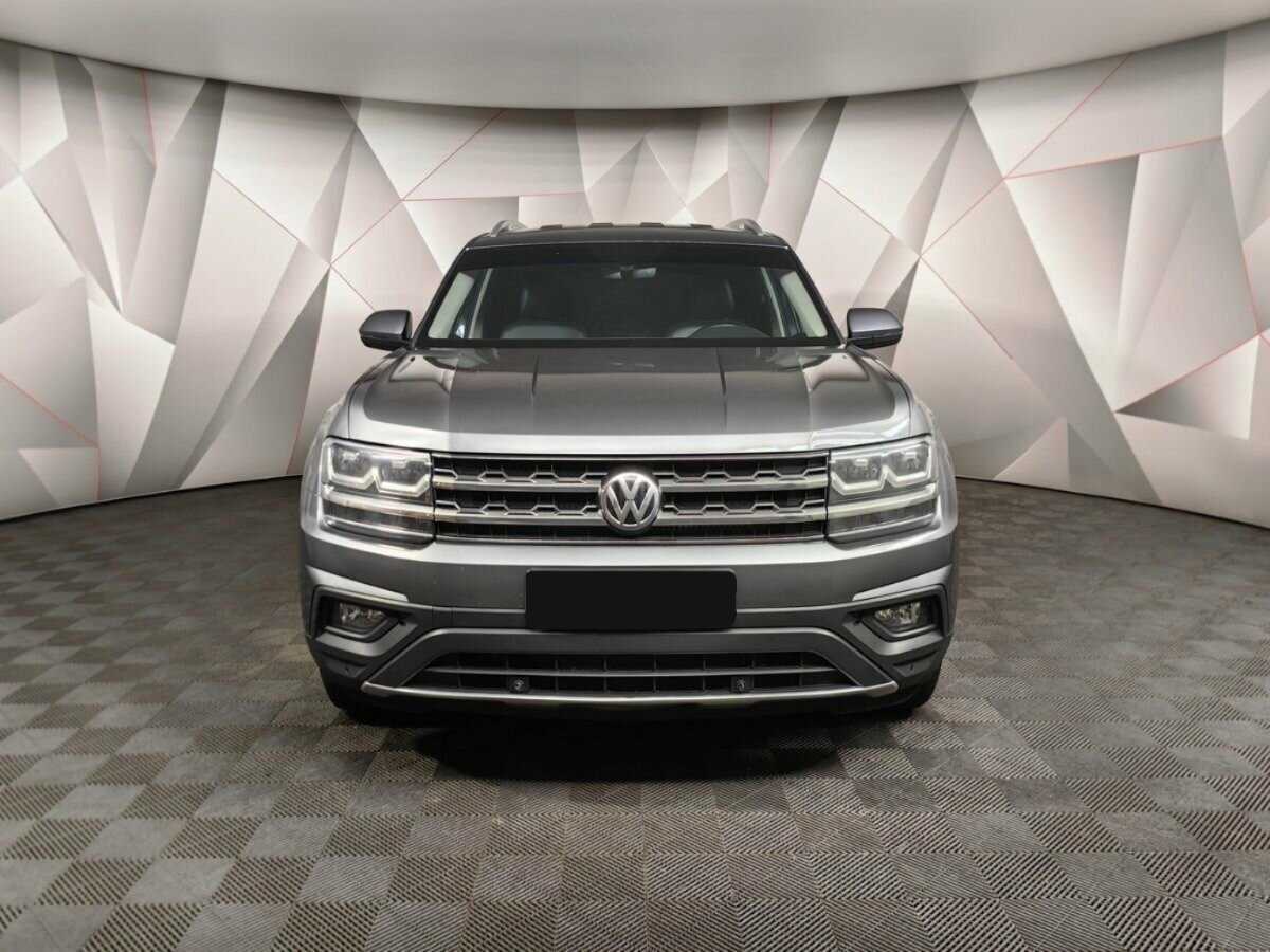 Купить Volkswagen Teramont с пробегом. Фото: #6