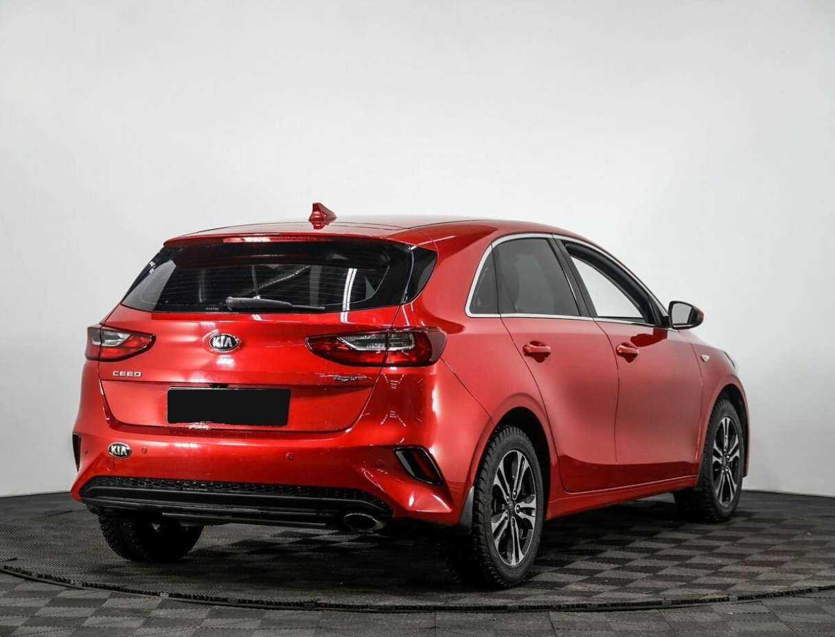 Купить Kia Ceed с пробегом. Фото: #3
