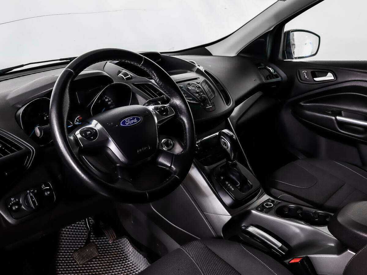 Купить Ford Kuga с пробегом. Фото: #6
