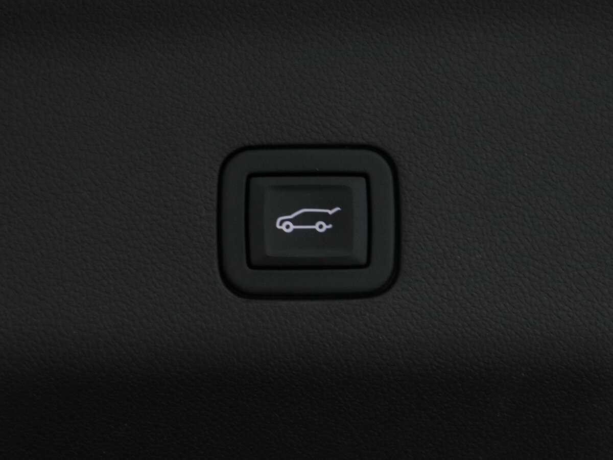 Купить Cadillac Escalade с пробегом. Фото: #20