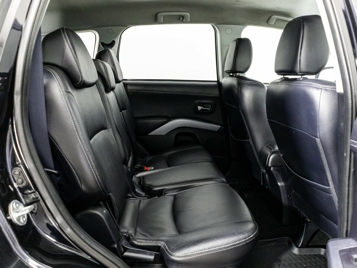 Купить Mitsubishi Outlander с пробегом. Фото: #12
