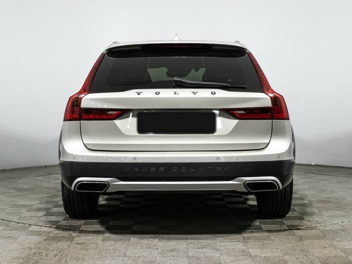 Купить Volvo V90 Cross Country с пробегом. Фото: #4