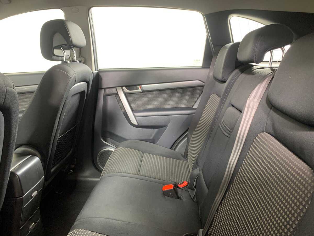 Купить Chevrolet Captiva с пробегом. Фото: #18
