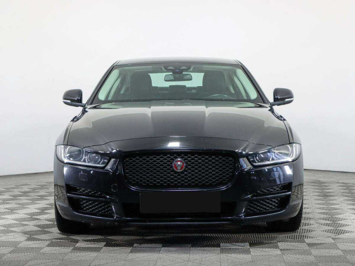 Купить Jaguar XE с пробегом. Фото: #1