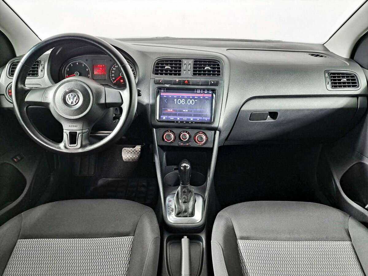 Купить Volkswagen Polo с пробегом. Фото: #10