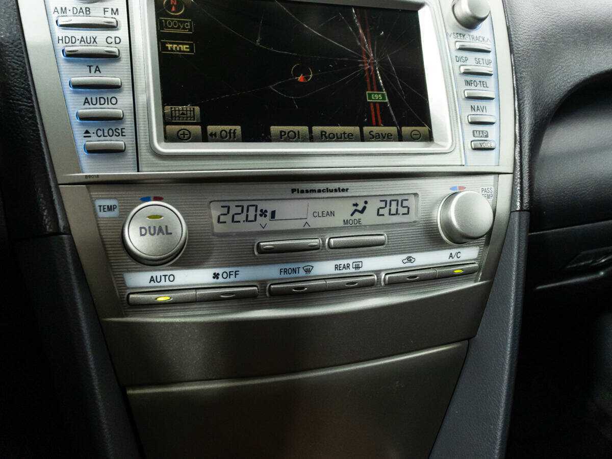 Купить Toyota Camry с пробегом. Фото: #15