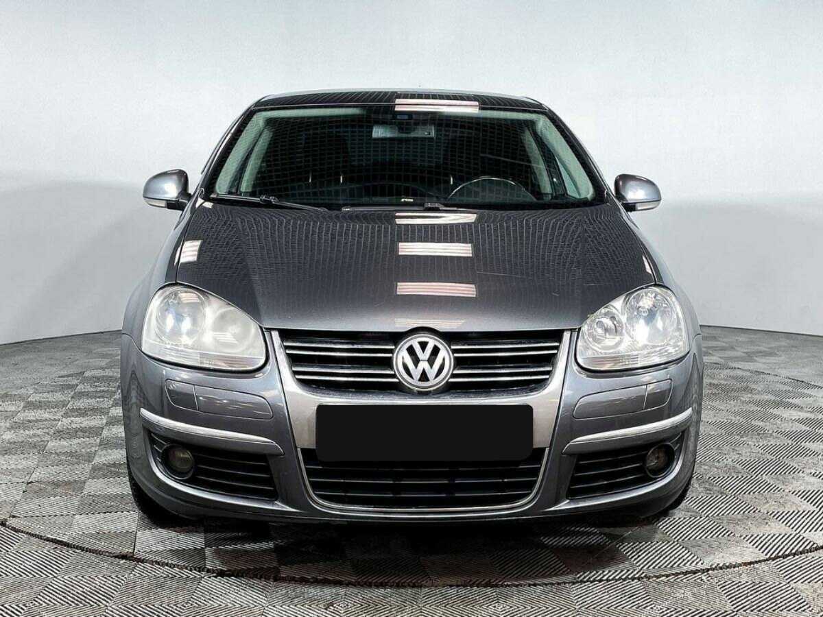 Купить Volkswagen Jetta с пробегом. Фото: #1