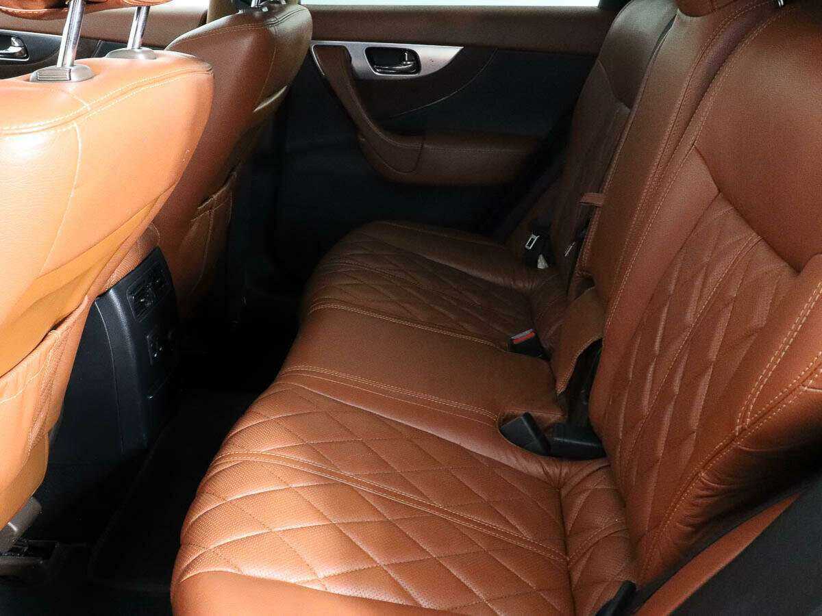 Купить Infiniti FX с пробегом. Фото: #7