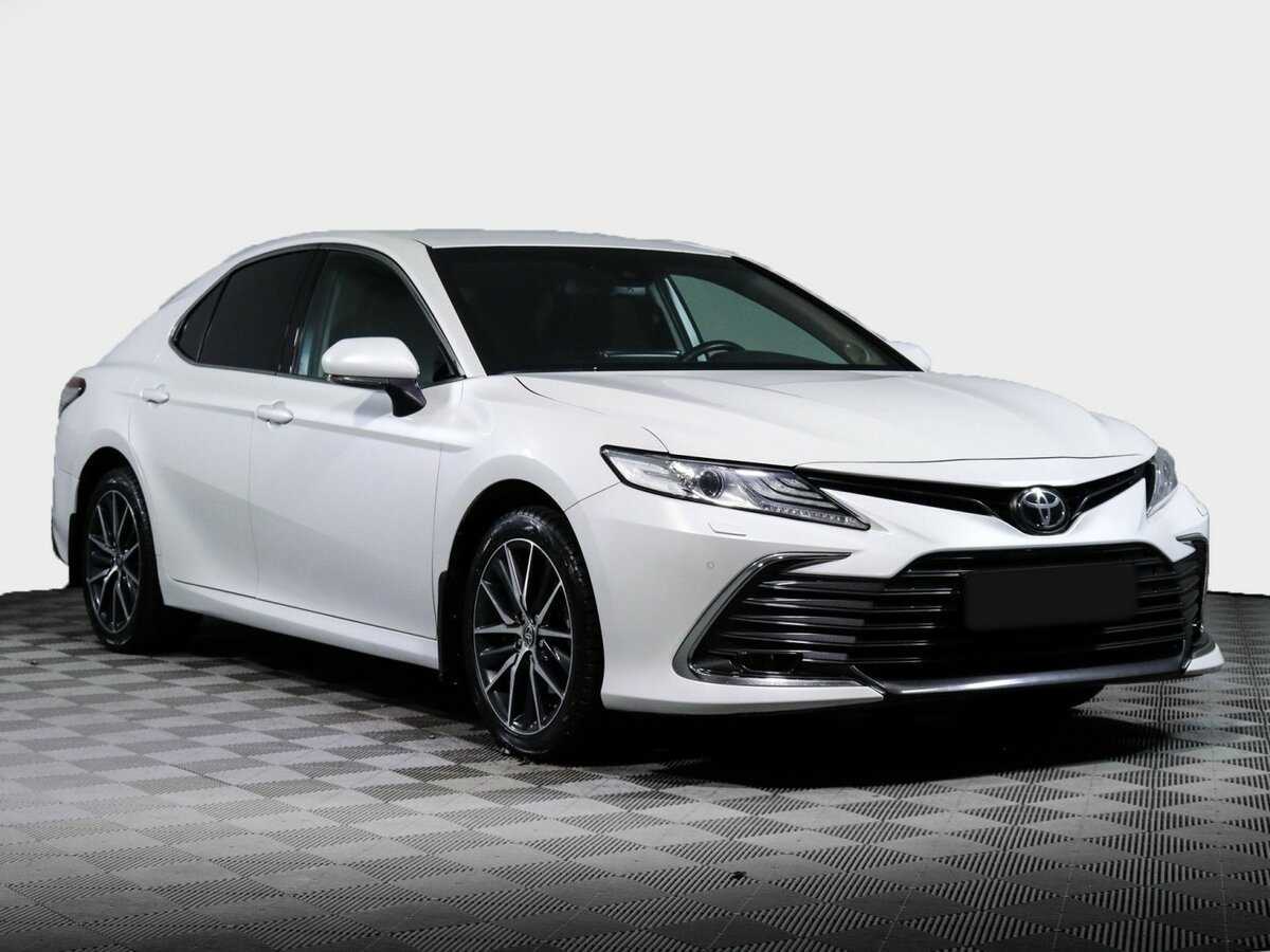 Купить Toyota Camry с пробегом. Фото: #2