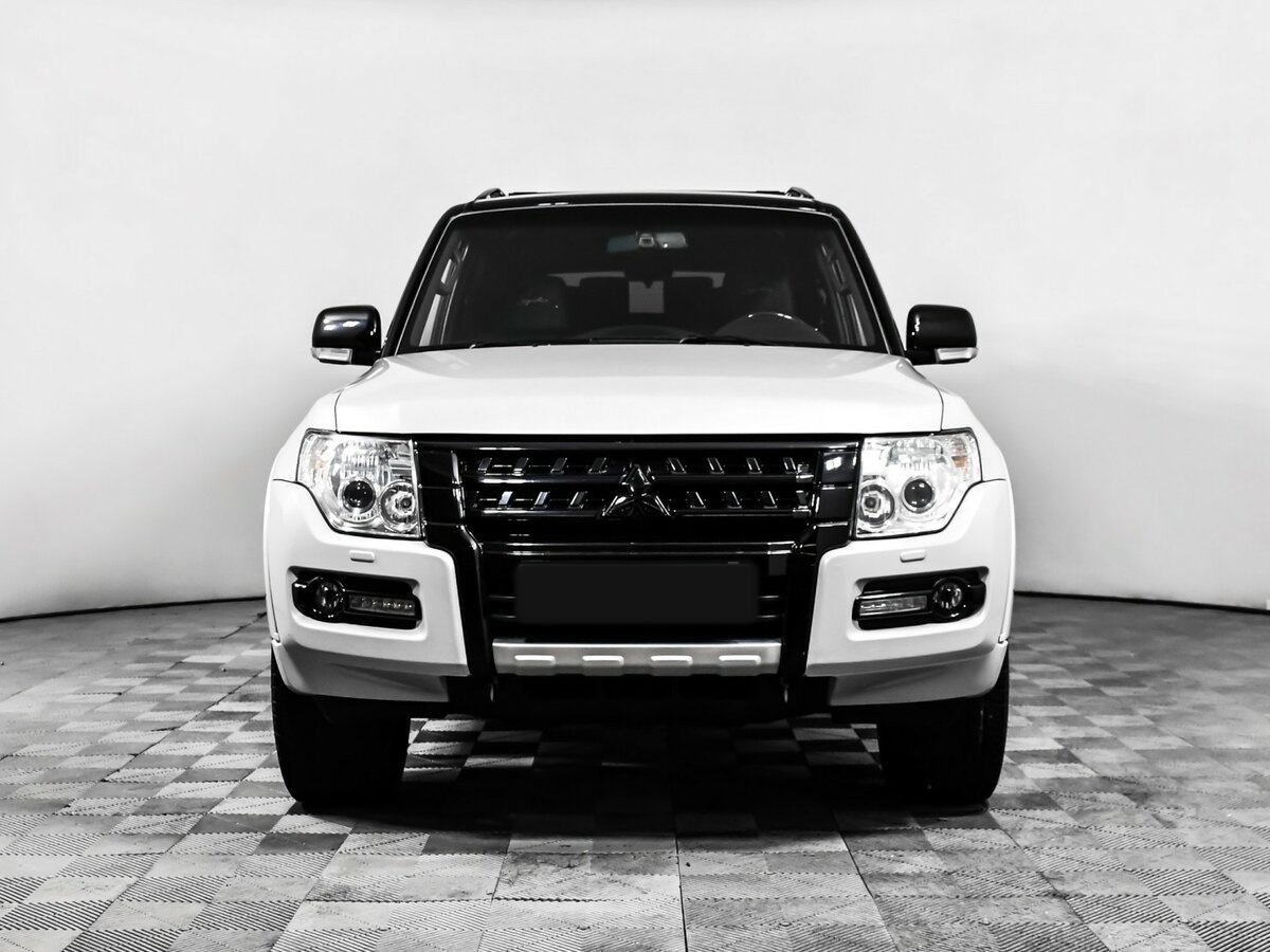 Купить Mitsubishi Pajero с пробегом. Фото: #1