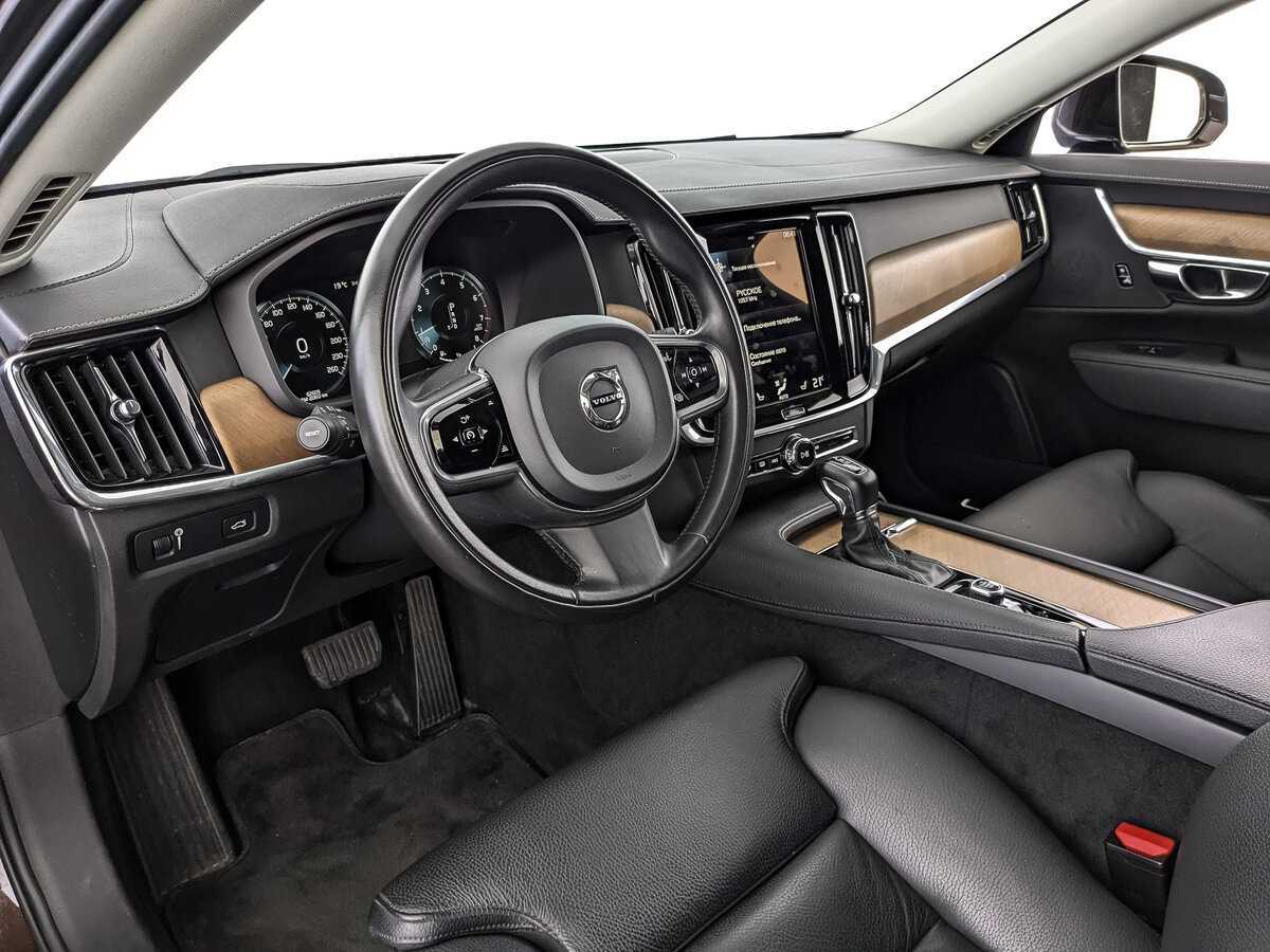 Купить Volvo S90 с пробегом. Фото: #10