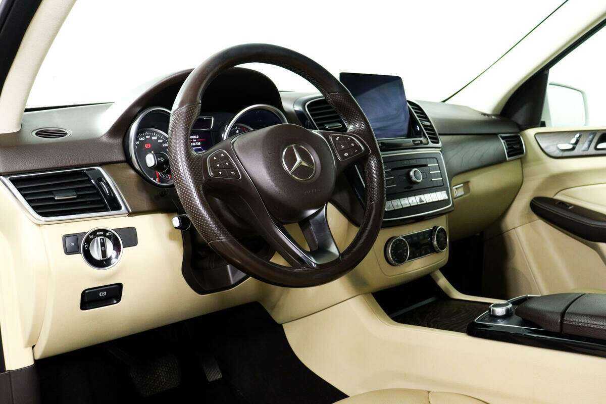 Купить Mercedes-Benz GLE с пробегом. Фото: #12