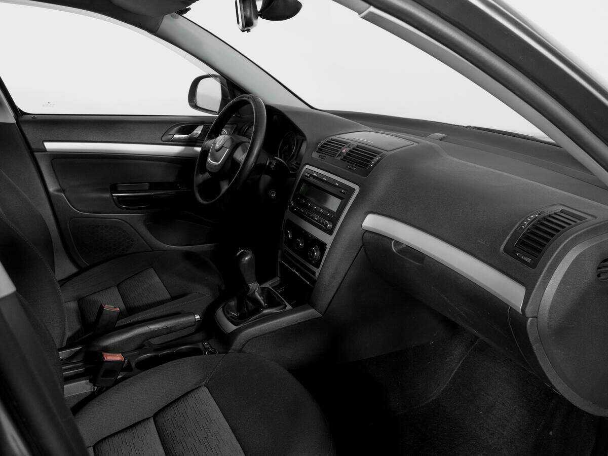 Купить Skoda Octavia с пробегом. Фото: #8
