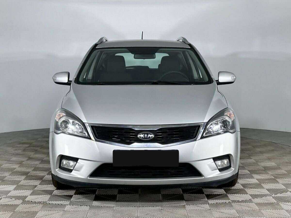 Купить Kia Ceed с пробегом. Фото: #2