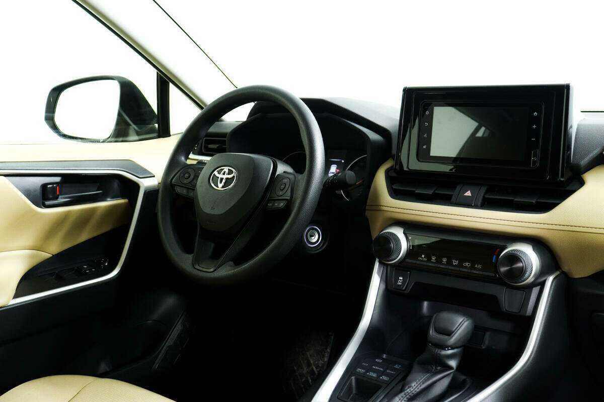 Купить Toyota RAV4 с пробегом. Фото: #8