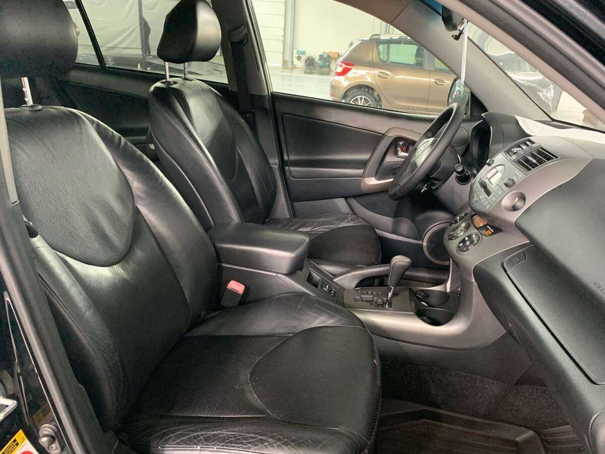 Купить Toyota RAV4 с пробегом. Фото: #12