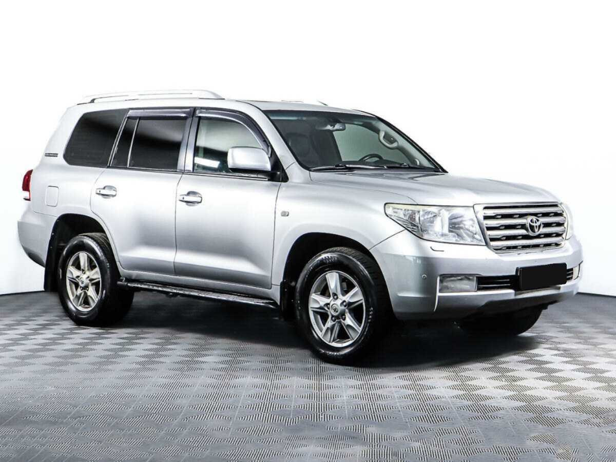 Купить Toyota Land Cruiser с пробегом. Фото: #2