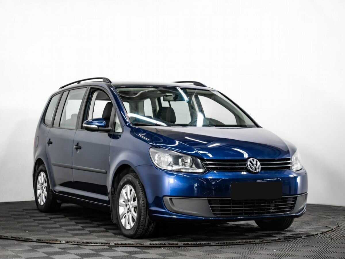 Купить Volkswagen Touran с пробегом. Фото: #2