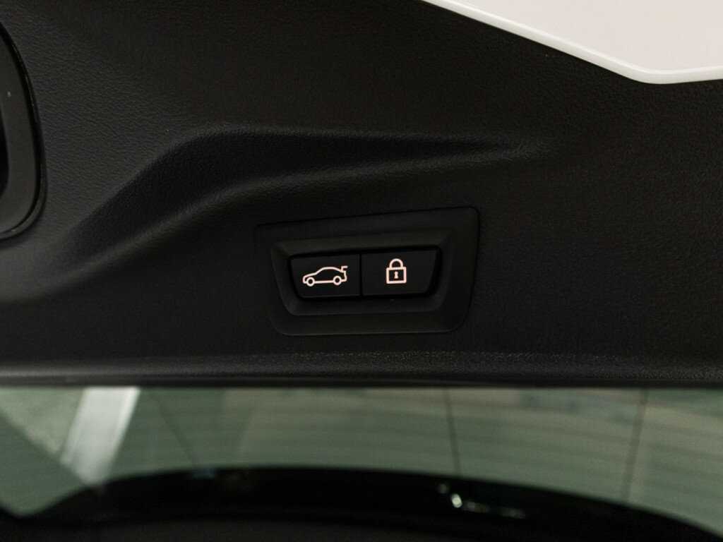 Купить BMW X7 с пробегом. Фото: #16