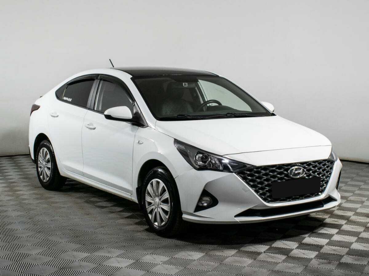 Купить Hyundai Solaris с пробегом. Фото: #2