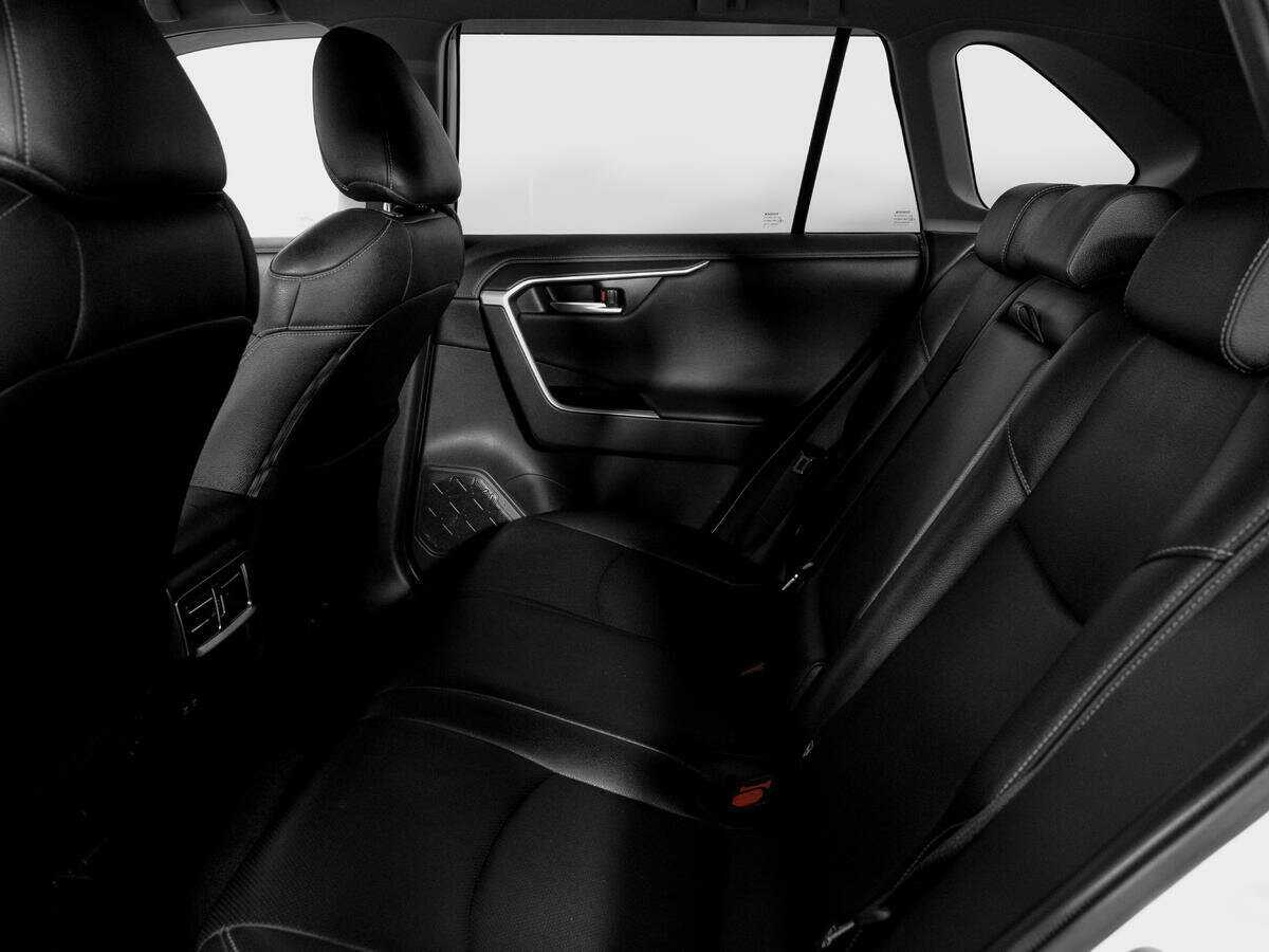 Купить Toyota RAV4 с пробегом. Фото: #9