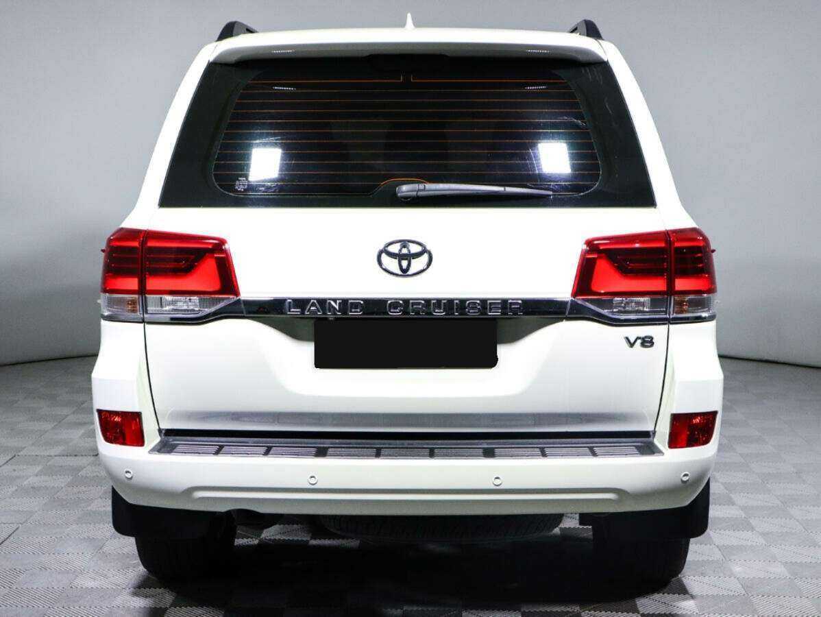 Купить Toyota Land Cruiser с пробегом. Фото: #4