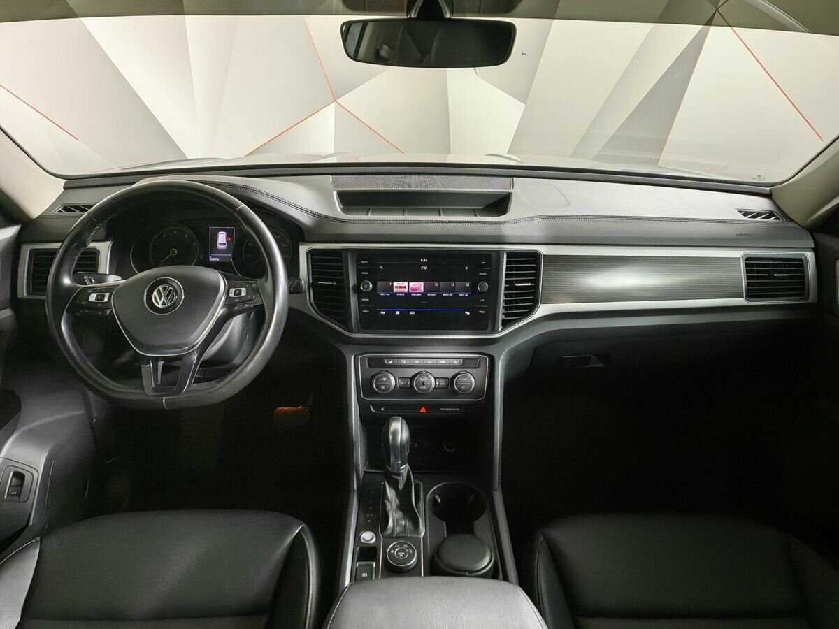 Купить Volkswagen Teramont с пробегом. Фото: #9