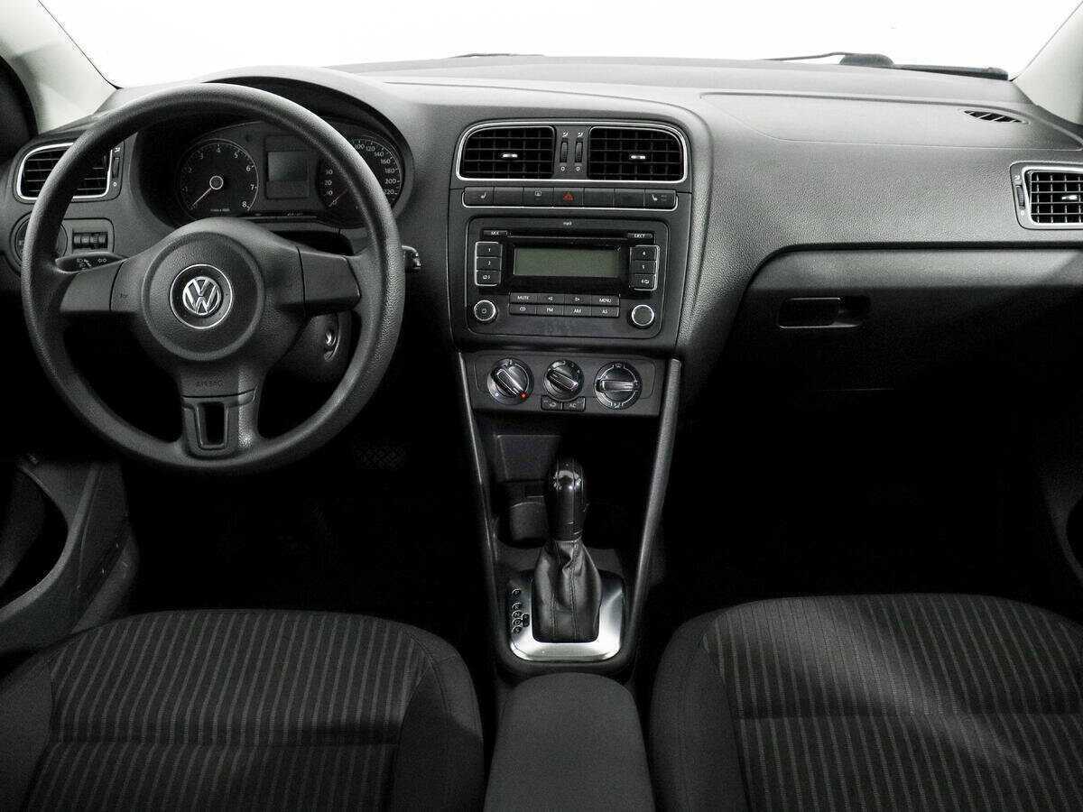 Купить Volkswagen Polo с пробегом. Фото: #11