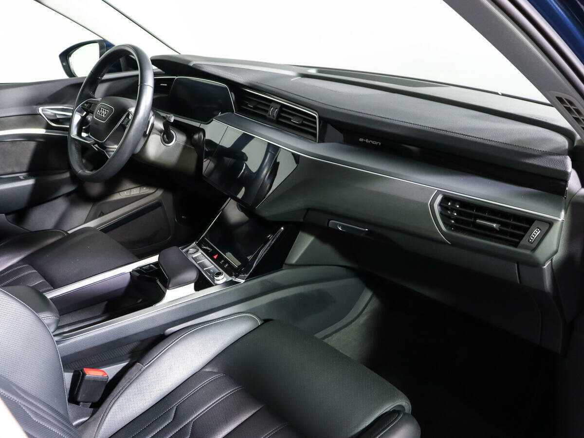 Купить Audi e-tron с пробегом. Фото: #6