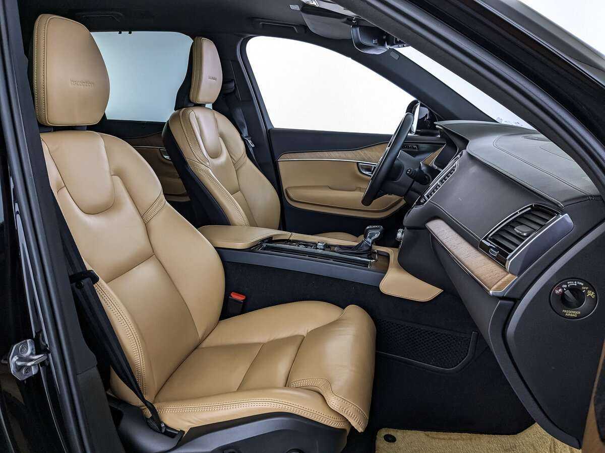 Купить Volvo XC90 с пробегом. Фото: #18