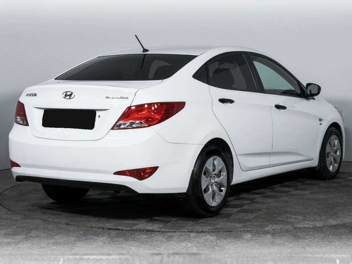 Купить Hyundai Solaris с пробегом. Фото: #4