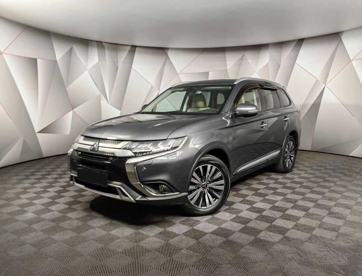 Купить Mitsubishi Outlander с пробегом. Посмотреть фото