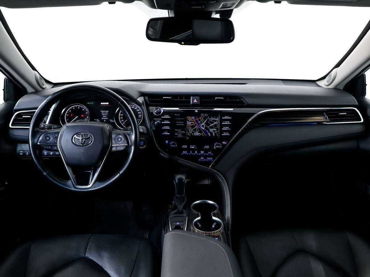 Купить Toyota Camry с пробегом. Фото: #9