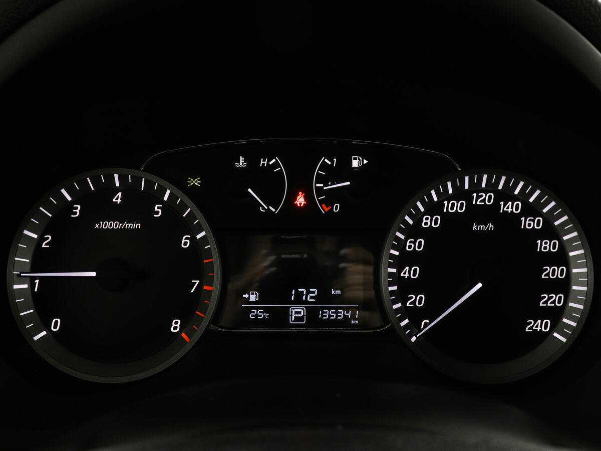 Купить Nissan Sentra с пробегом. Фото: #10