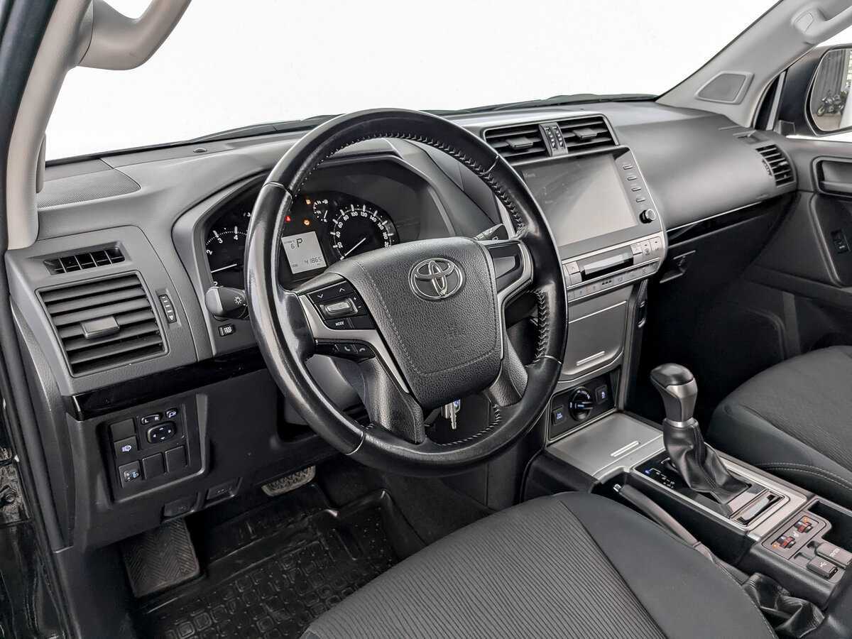 Купить Toyota Land Cruiser Prado с пробегом. Фото: #15